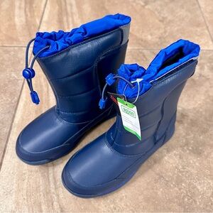 Snow furry boots